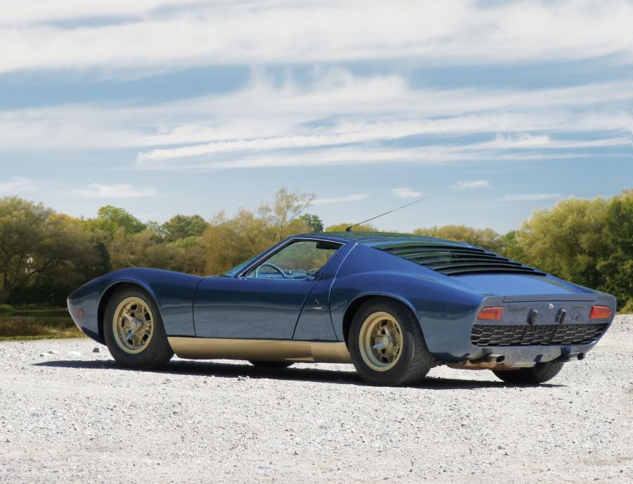  Lamborghini Miura S 1971 года  (фото 9 из 15)
